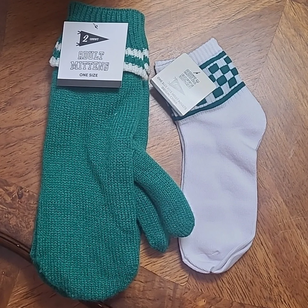 New with tags! Green and White Warm Mittens with Matching Socks Set